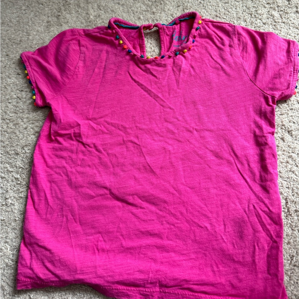 Mini Boden tee with pom pom trim size 6-7